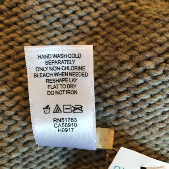 NWT Maurice’s Sweater Vest with Fringe - Picture 5 of 6